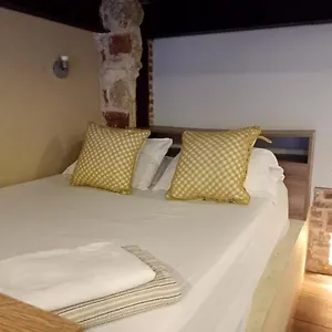 beutiful-suite-with-private-patio-twon-c.cartagena-hotels.org/