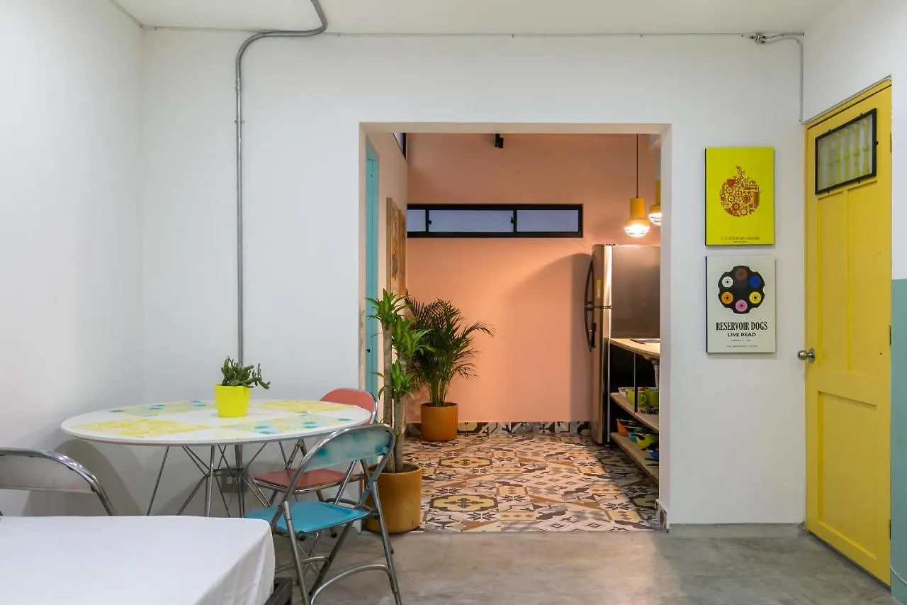 Apartamento Studios Amarillo-Morado-Ocre Medellín